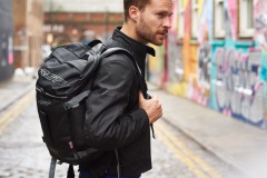 102126-rst-raid-backpack-lifestyle-01