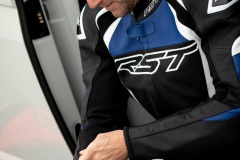 102357-rst-tractech-evo-4-leather-jacket-blue-lifestyle-02